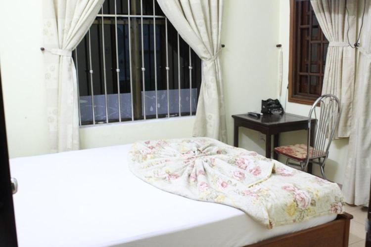 Phong Lan Guesthouse Hue Bilik gambar