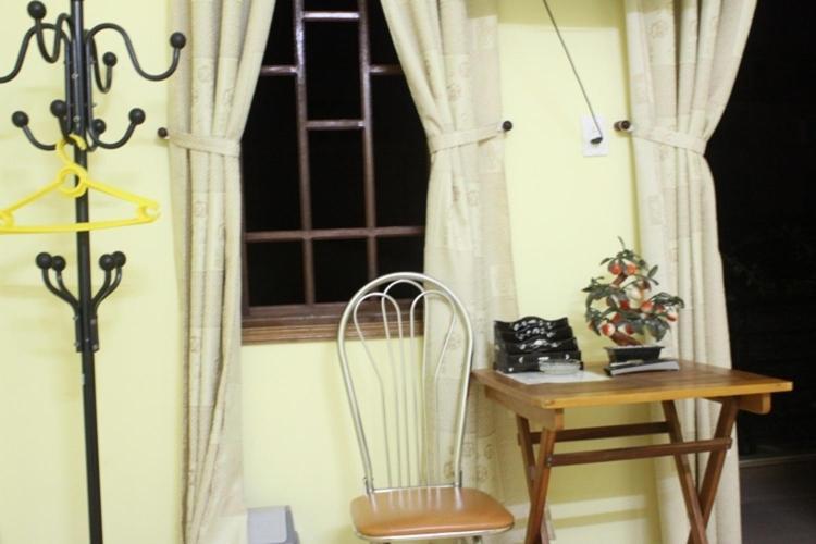 Phong Lan Guesthouse Hue Bilik gambar